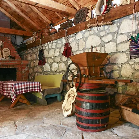 Casa de Campo Agrotourism Matusko *